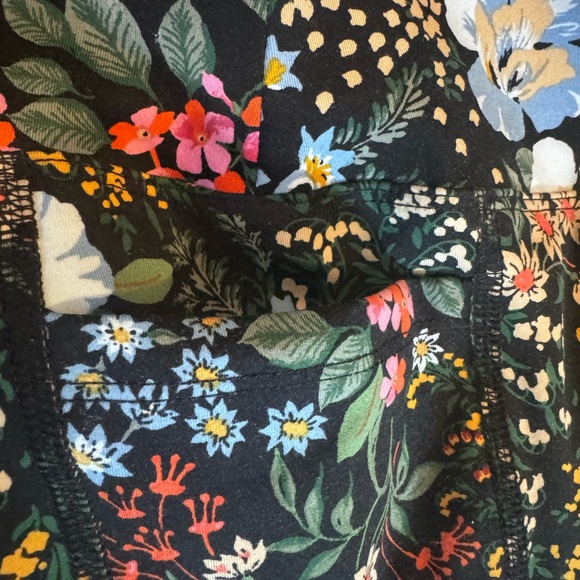 Floral Women's leggings - Picture 3 of 8